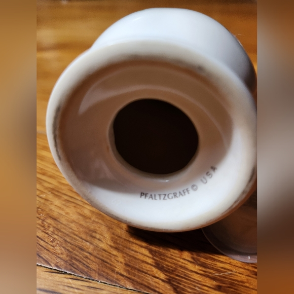 Pfaltzgraff Salt and Pepper Set - Meadow Lane - Picture 3 of 3